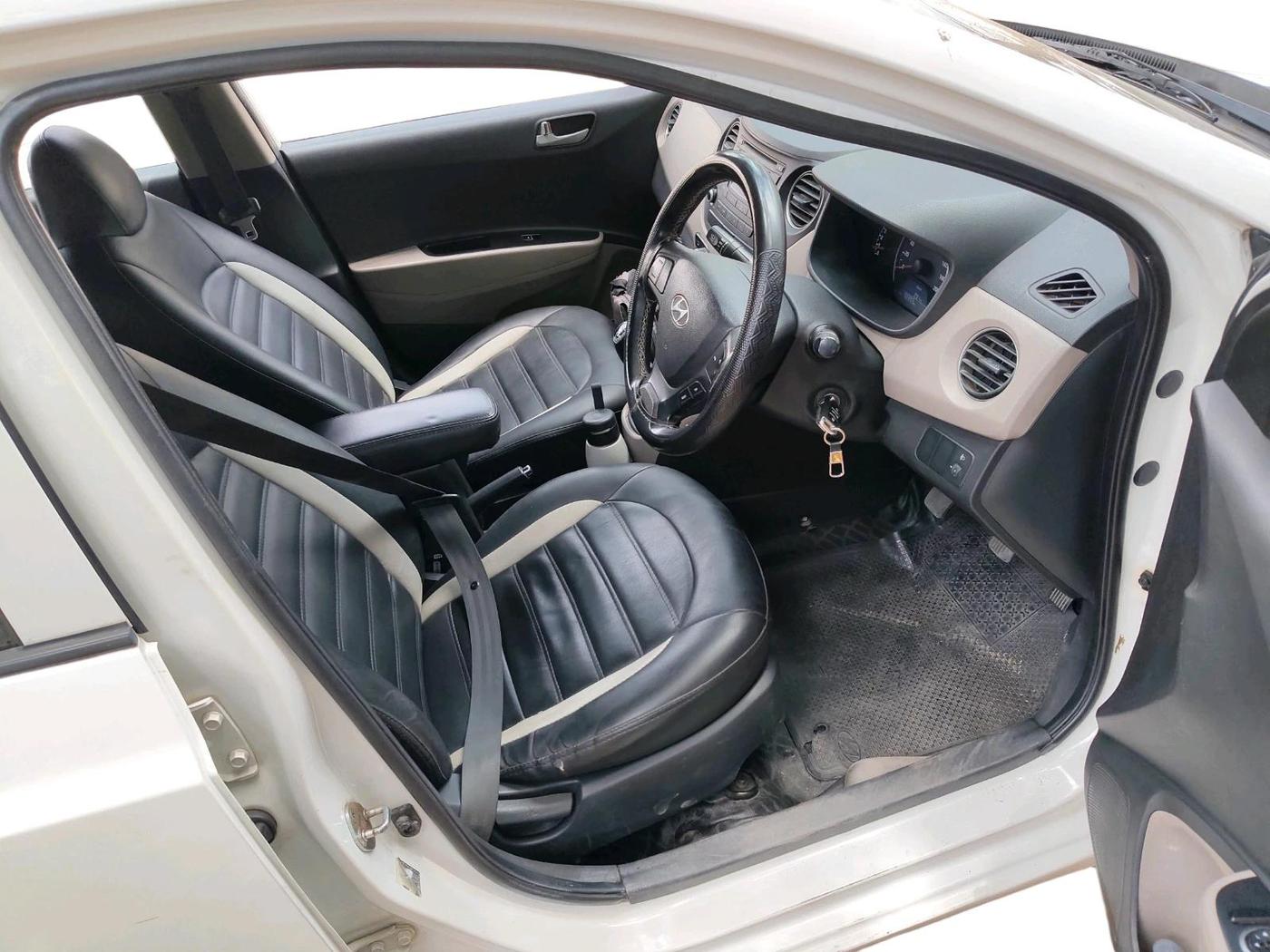 2015 Hyundai Grand i10 SPORTZ 1.2 KAPPA VTVT, Petrol, Manual, 93,177 km, interior
