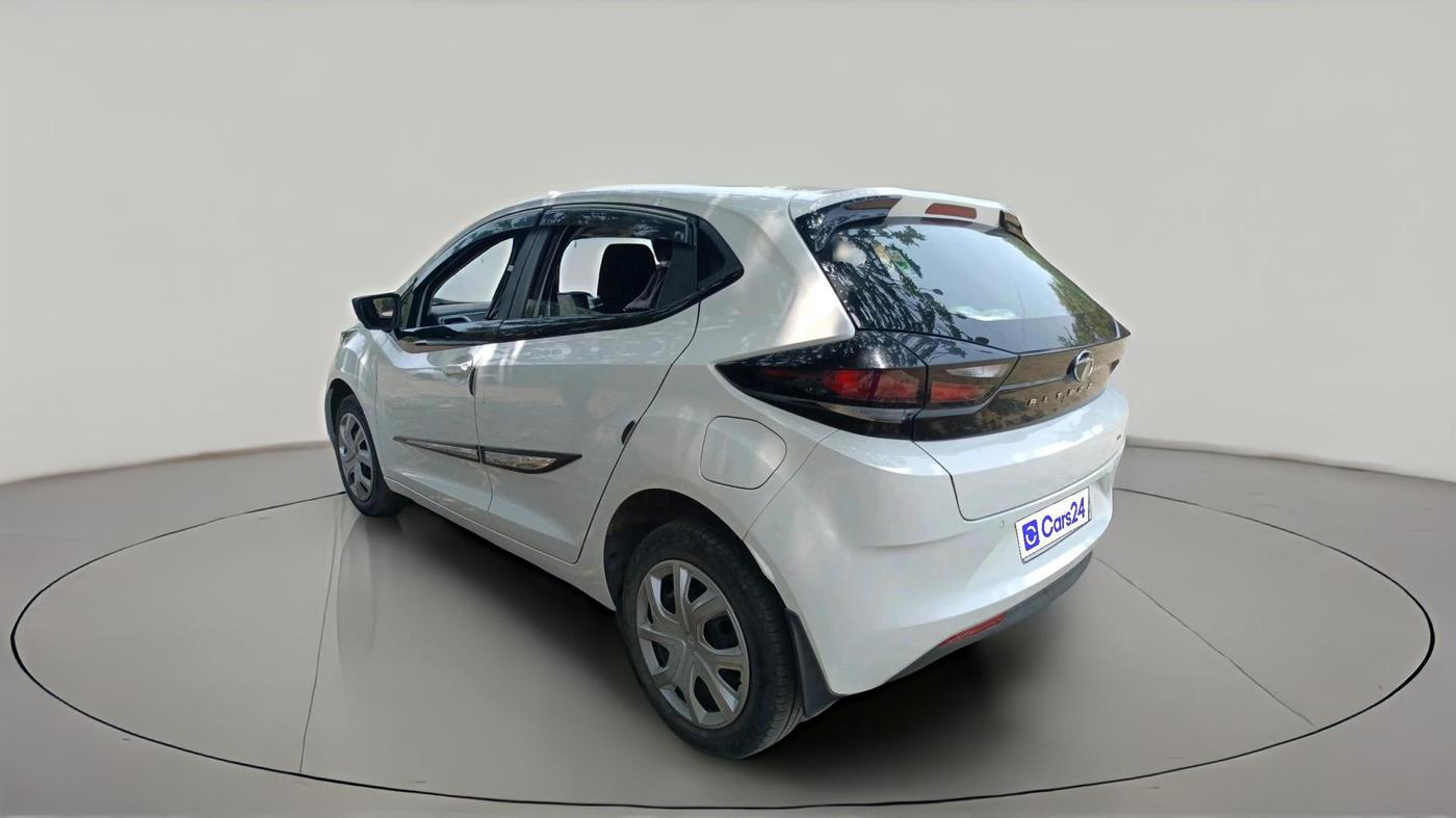 2023 Tata ALTROZ XTA, Petrol, Automatic, 24,833 km, exterior