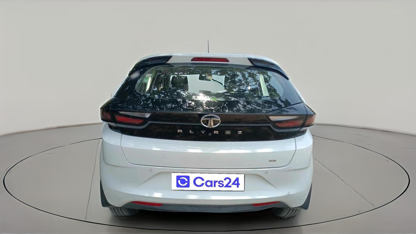 2023 Tata ALTROZ XTA, Petrol, Automatic, 24,833 km, exterior