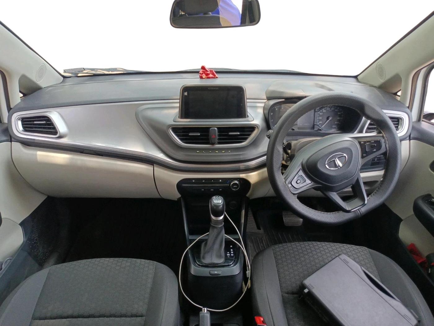 2023 Tata ALTROZ XTA, Petrol, Automatic, 24,833 km, interior