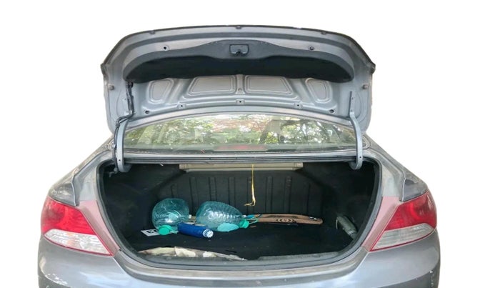 2013 Hyundai Verna FLUIDIC 1.6 CRDI SX, Diesel, Manual, 1,25,000 km, exterior