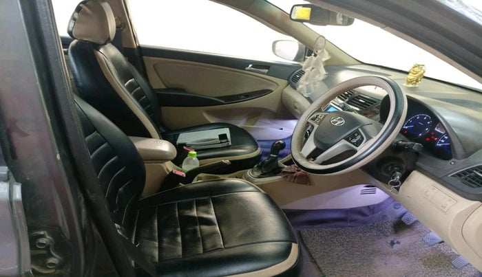 2013 Hyundai Verna FLUIDIC 1.6 CRDI SX, Diesel, Manual, 1,25,000 km, interior