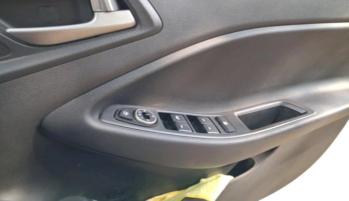 2018 Hyundai i20 Active 1.2 SX, Petrol, Manual, 1,06,657 km, interior