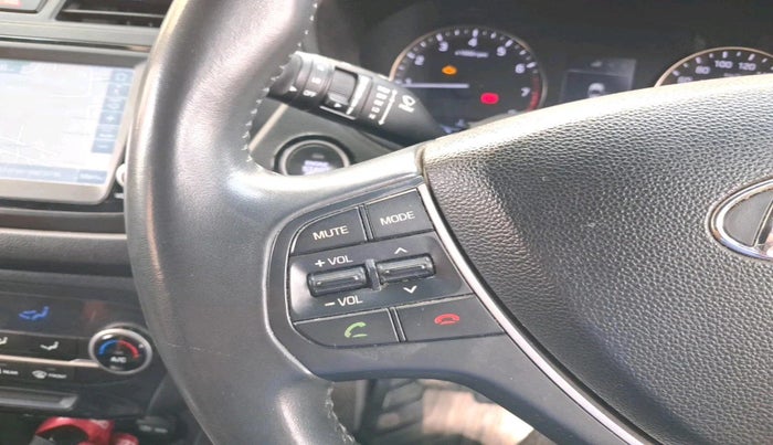 2018 Hyundai i20 Active 1.2 SX, Petrol, Manual, 1,06,657 km, interior