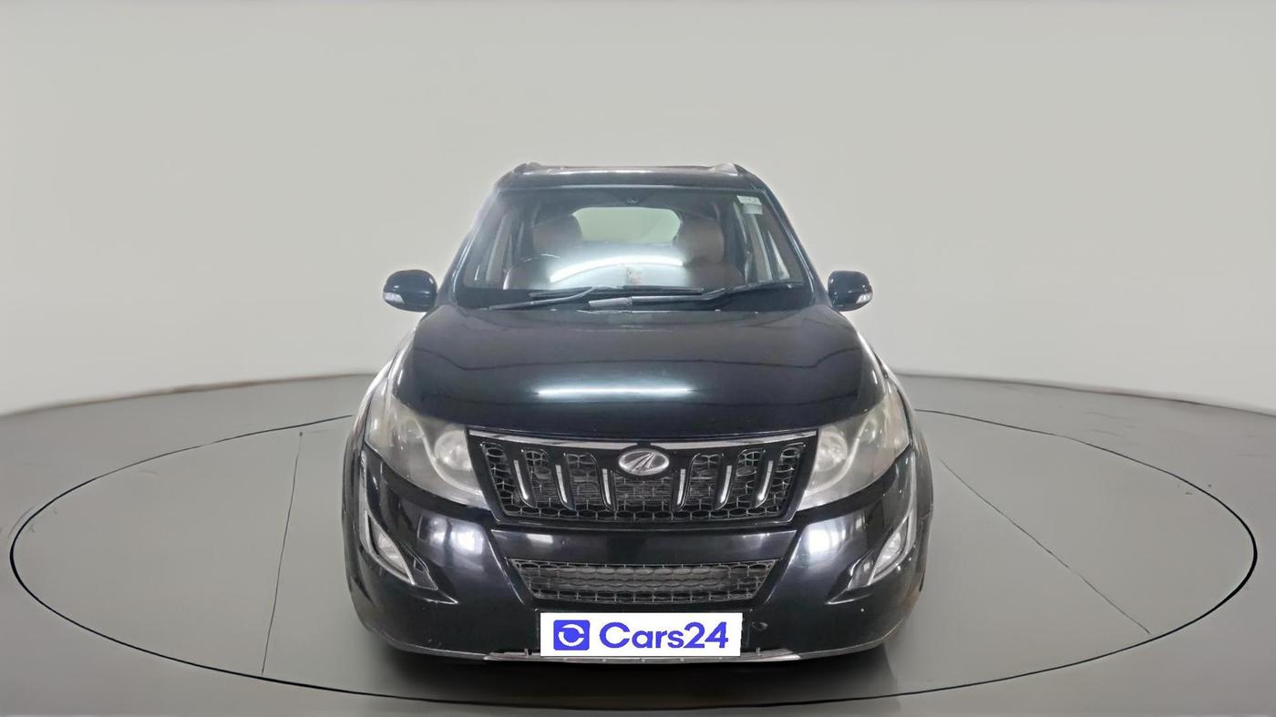 2016 Mahindra XUV500 W10 AT, Diesel, Automatic, 1,05,253 km, exterior