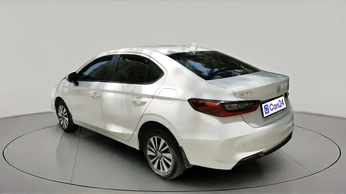 2024 Honda City 1.5L I-VTEC V, Petrol, Manual, 11,746 km, exterior