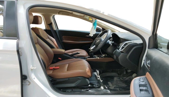 2024 Honda City 1.5L I-VTEC V, Petrol, Manual, 11,746 km, interior