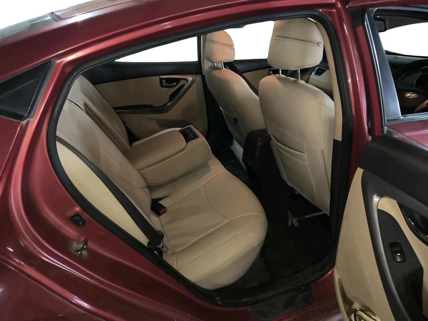 2013 Hyundai New Elantra 1.6 S MT DIESEL, Diesel, Manual, 1,33,610 km, interior