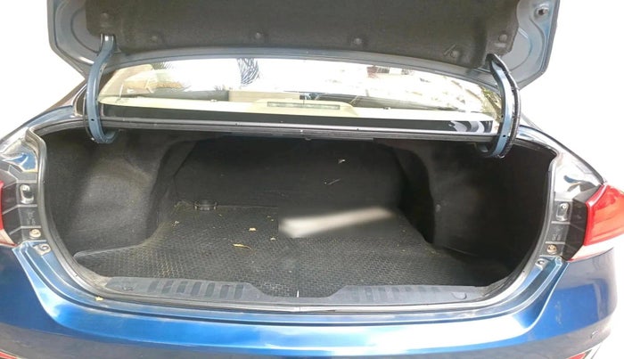 2018 Maruti Ciaz ALPHA  AT 1.5 SHVS PETROL, Petrol, Automatic, 70,141 km, exterior