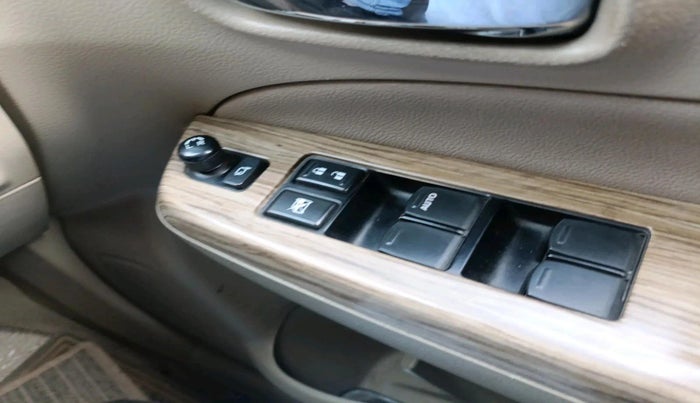 2018 Maruti Ciaz ALPHA  AT 1.5 SHVS PETROL, Petrol, Automatic, 70,141 km, interior