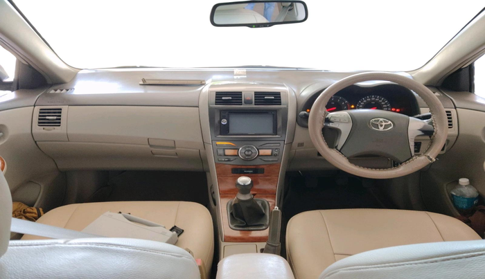 2010 Toyota Corolla Altis GL PETROL, Petrol, Manual, 1,80,697 km, interior
