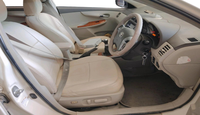 2010 Toyota Corolla Altis GL PETROL, Petrol, Manual, 1,80,697 km, interior