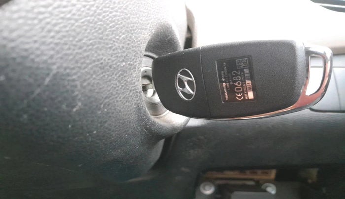 2014 Hyundai Xcent S 1.1 CRDI (O), Diesel, Manual, 2,19,767 km, interior