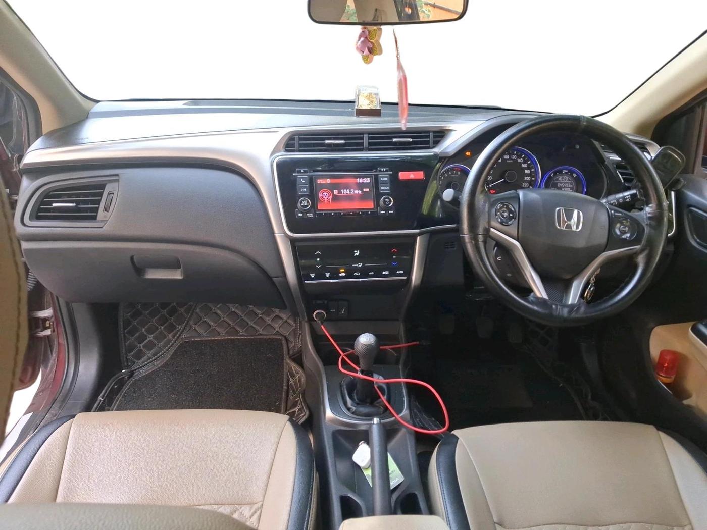 2015 Honda City 1.5L I-VTEC V MT, Petrol, Manual, 45,493 km, interior