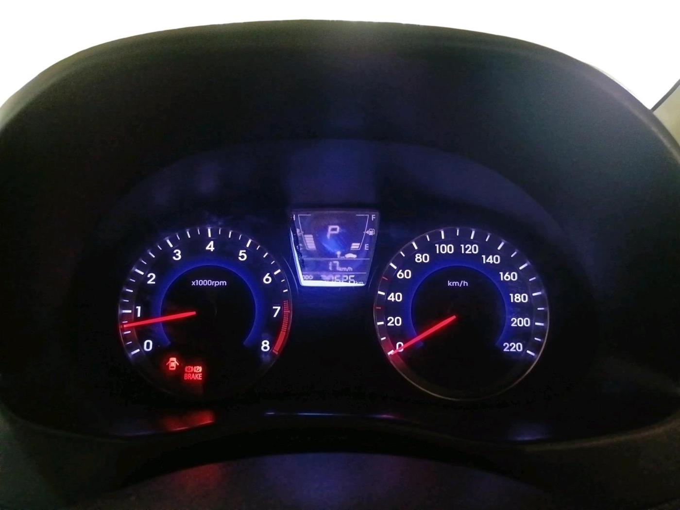 2012 Hyundai Verna FLUIDIC VTVT 1.6 EX AT, Petrol, Automatic, 70,626 km, interior