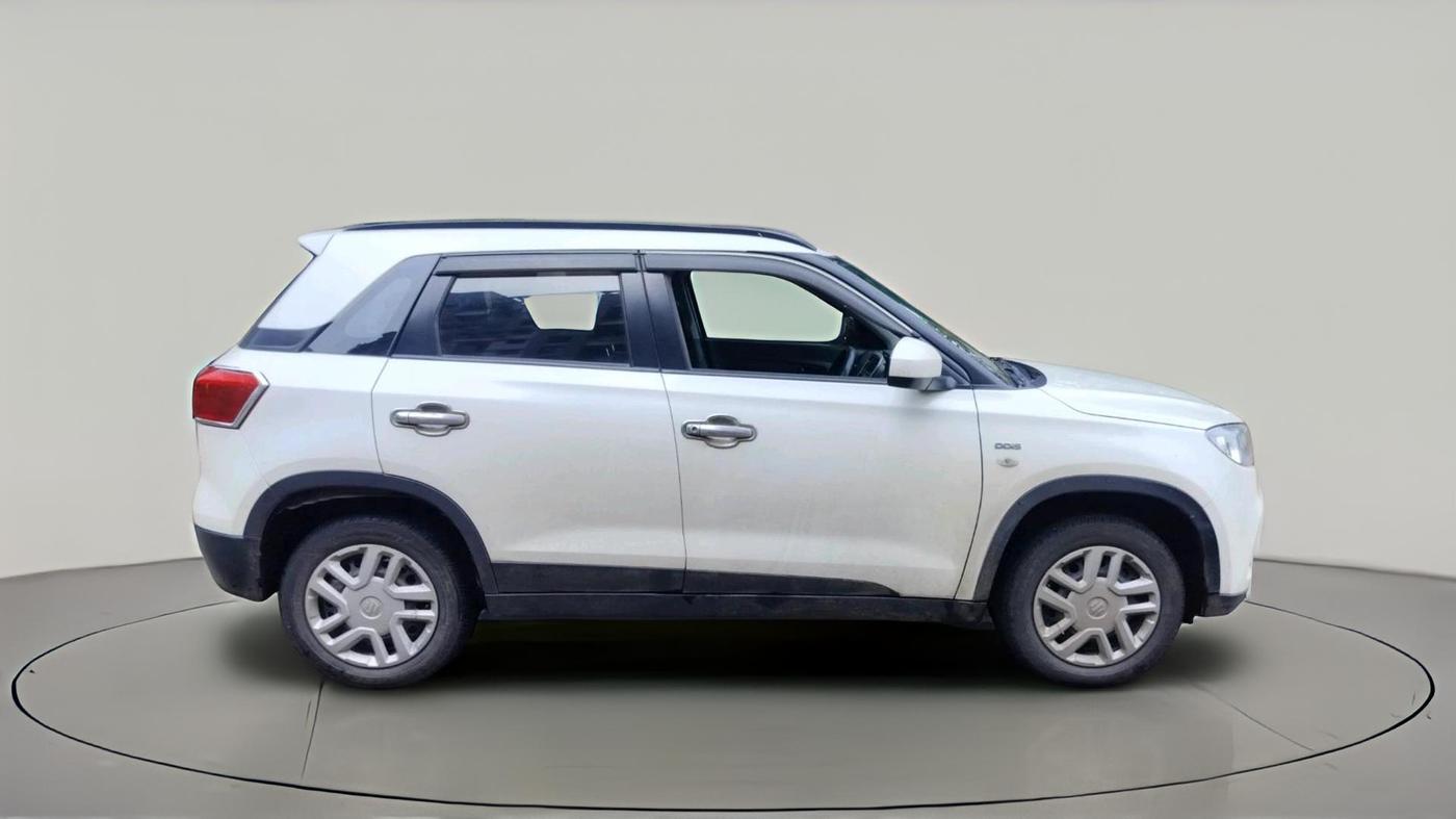 2017 Maruti Vitara Brezza VDI, Diesel, Manual, 2,42,142 km, exterior