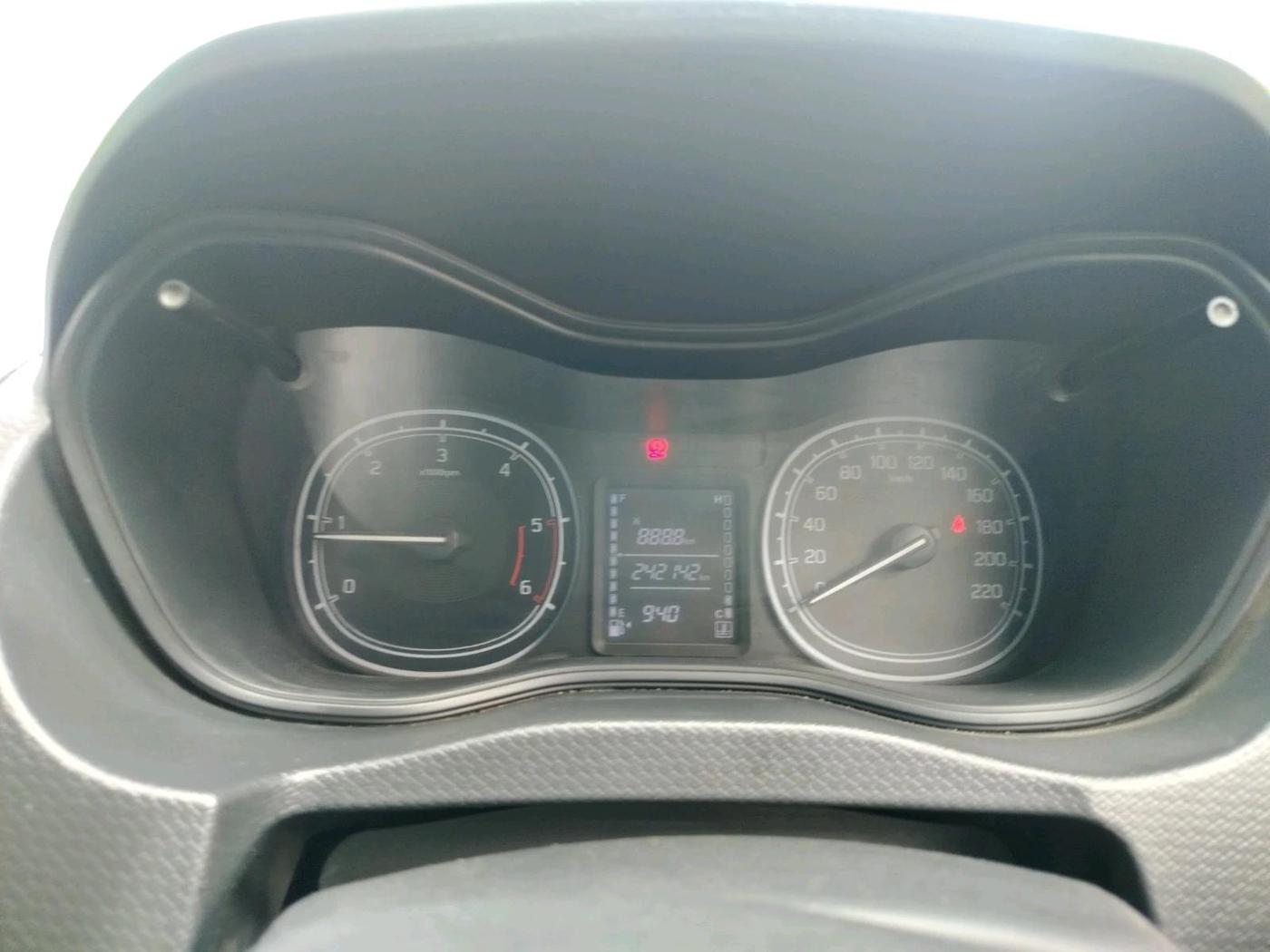 2017 Maruti Vitara Brezza VDI, Diesel, Manual, 2,42,142 km, interior