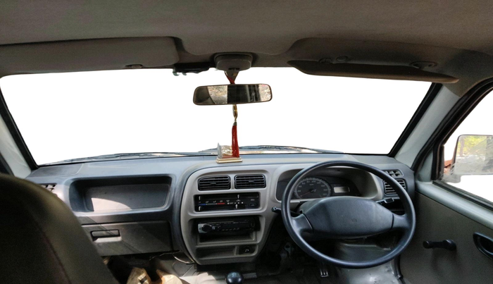 2010 Maruti Eeco 5 STR WITH A/C+HTR, Petrol, Manual, 71,598 km, interior