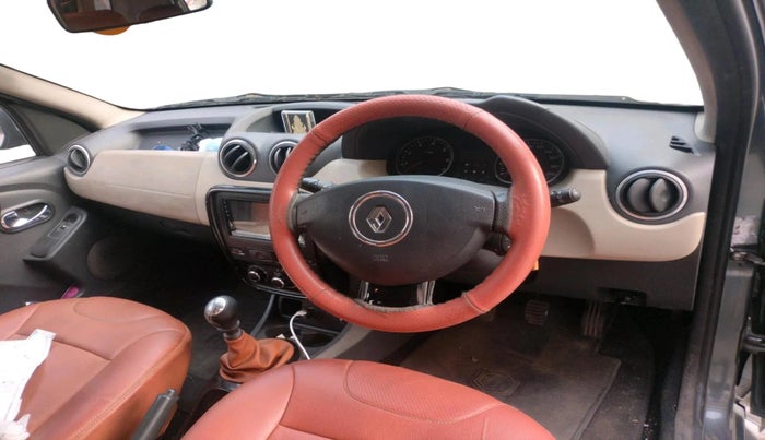 2013 Renault Duster 110 PS RXZ DIESEL, Diesel, Manual, 98,929 km, interior