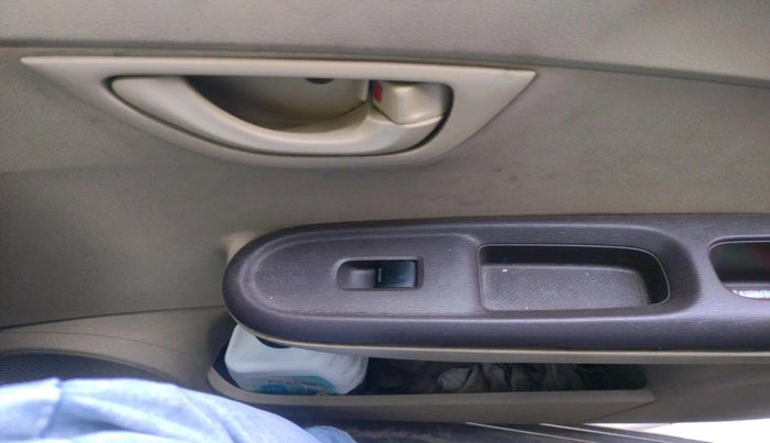 2012 Honda Brio E MT, CNG, Manual, 1,07,432 km, interior