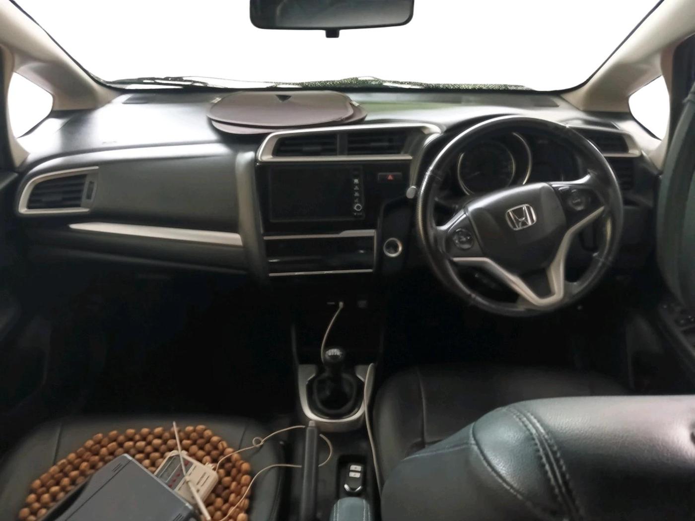 2019 Honda BR-V 1.5L I- DTEC VX, Diesel, Manual, 1,50,550 km, interior