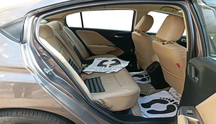 2014 Honda City 1.5L I-VTEC V MT, Petrol, Manual, 25,704 km, interior