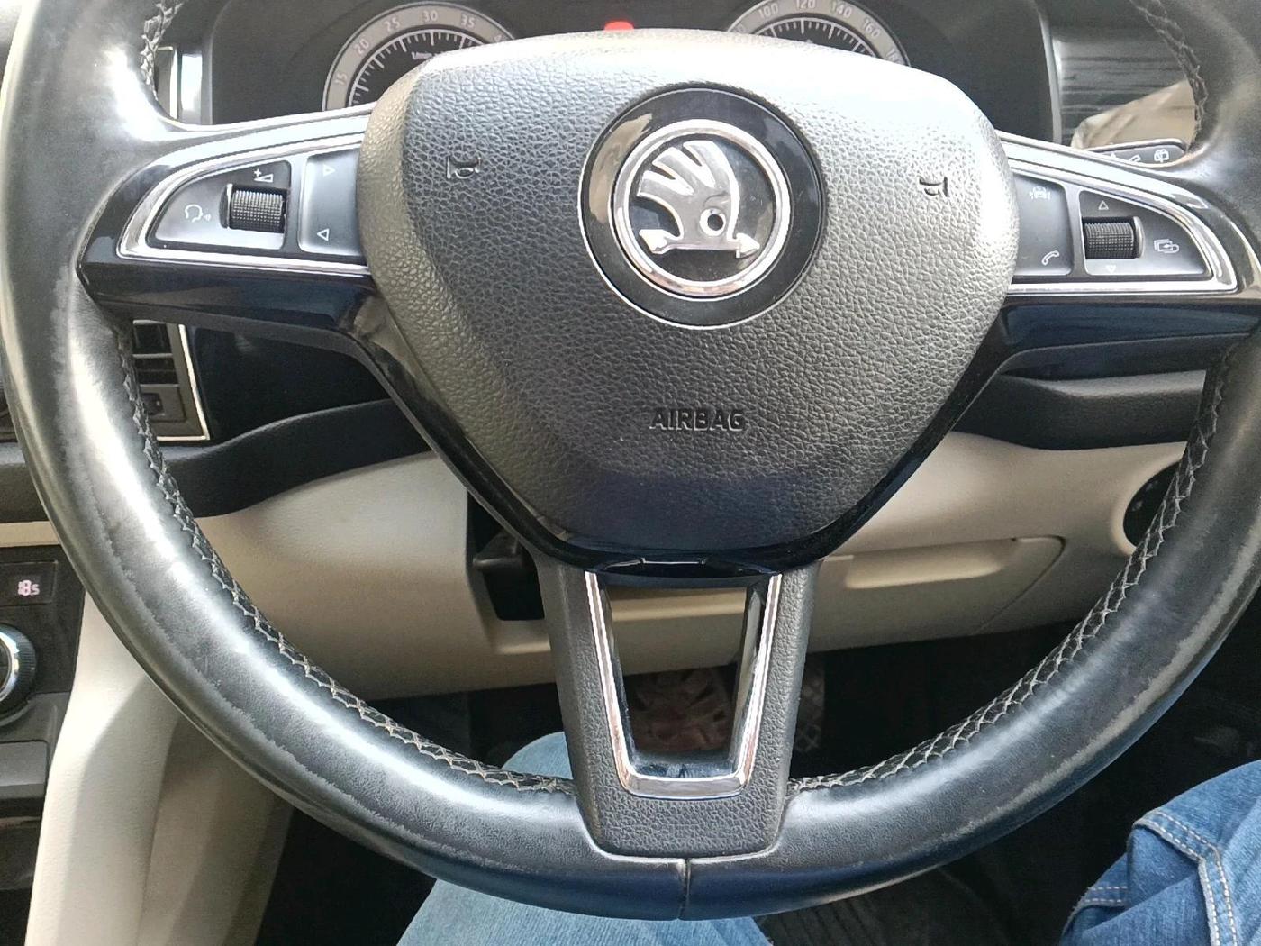 2018 Skoda Kodiaq STYLE 2.0 TDI 4X4 AT, Diesel, Automatic, 1,22,286 km, interior