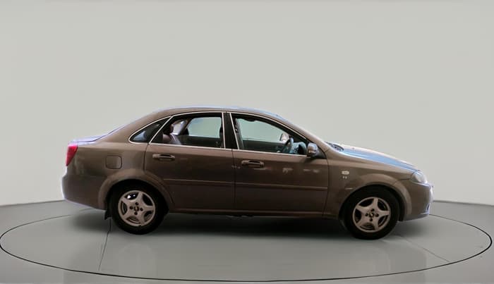 2011 Chevrolet Optra Magnum LS 2.0 TCDI, Diesel, Manual, 1,33,127 km, exterior