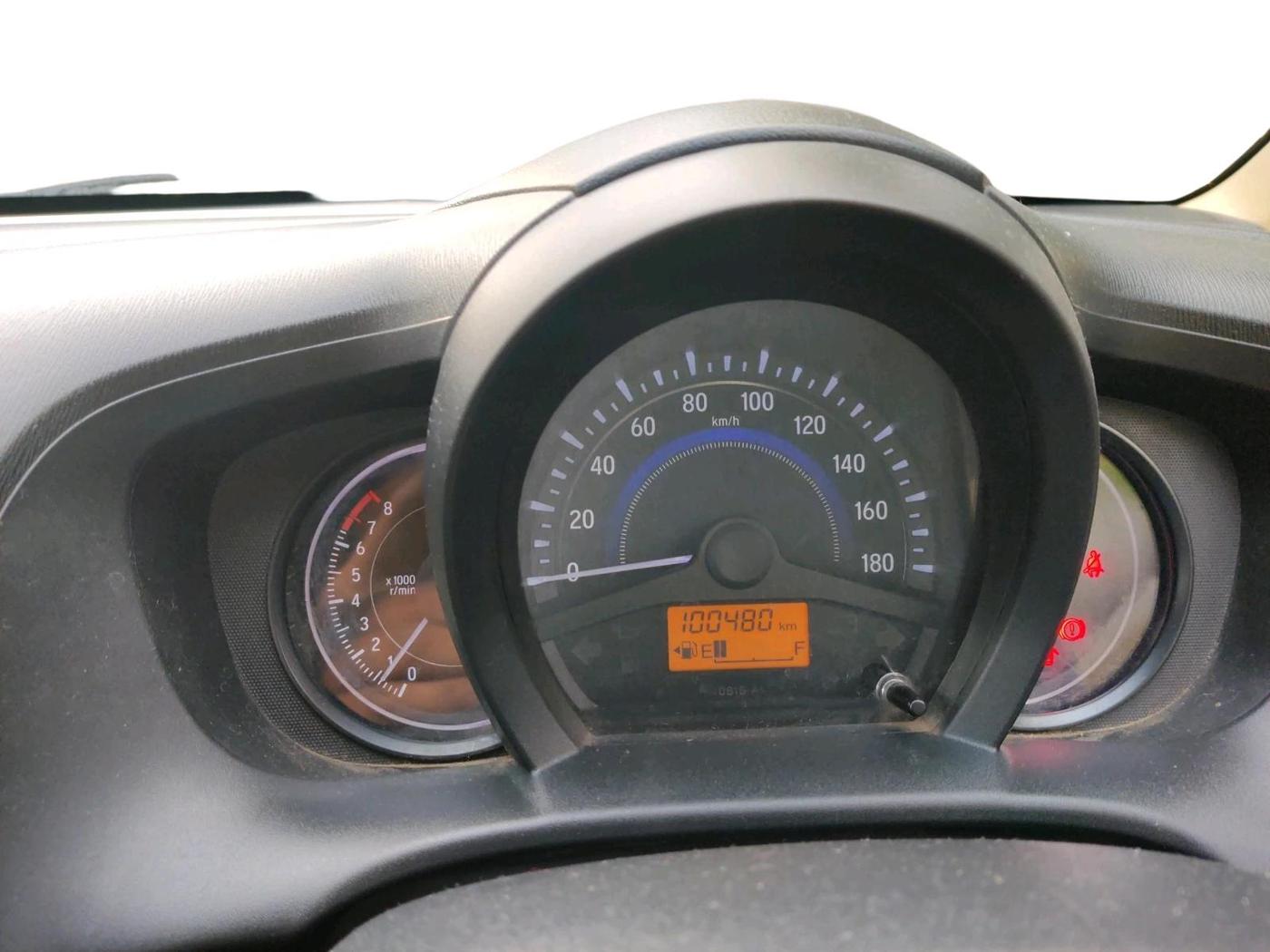 2015 Honda Amaze 1.2L I-VTEC S, Petrol, Manual, 1,00,480 km, interior