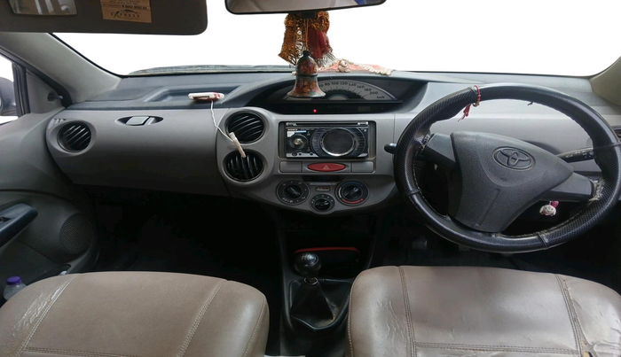 2011 Toyota Etios G, Petrol, Manual, 1,23,650 km, interior