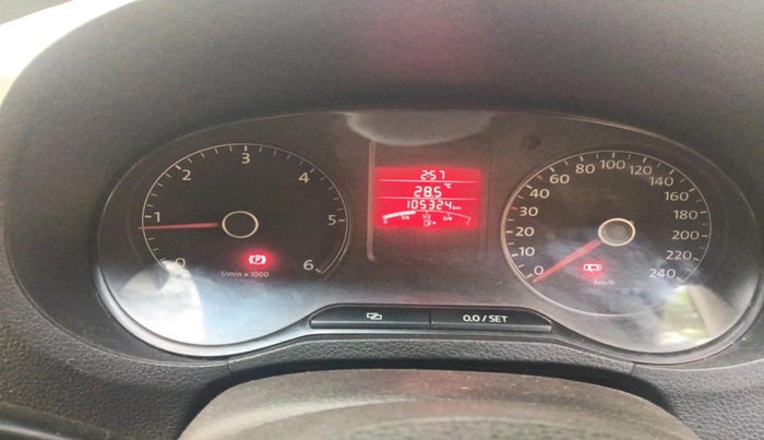 2014 Volkswagen Polo HIGHLINE DIESEL, Diesel, Manual, 1,05,327 km, interior