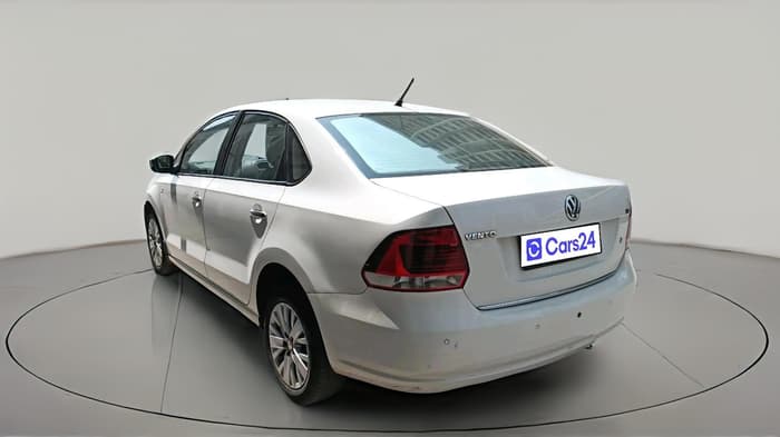 2014 Volkswagen Vento HIGHLINE 1.5 AT, Diesel, Automatic, 85,122 km, exterior