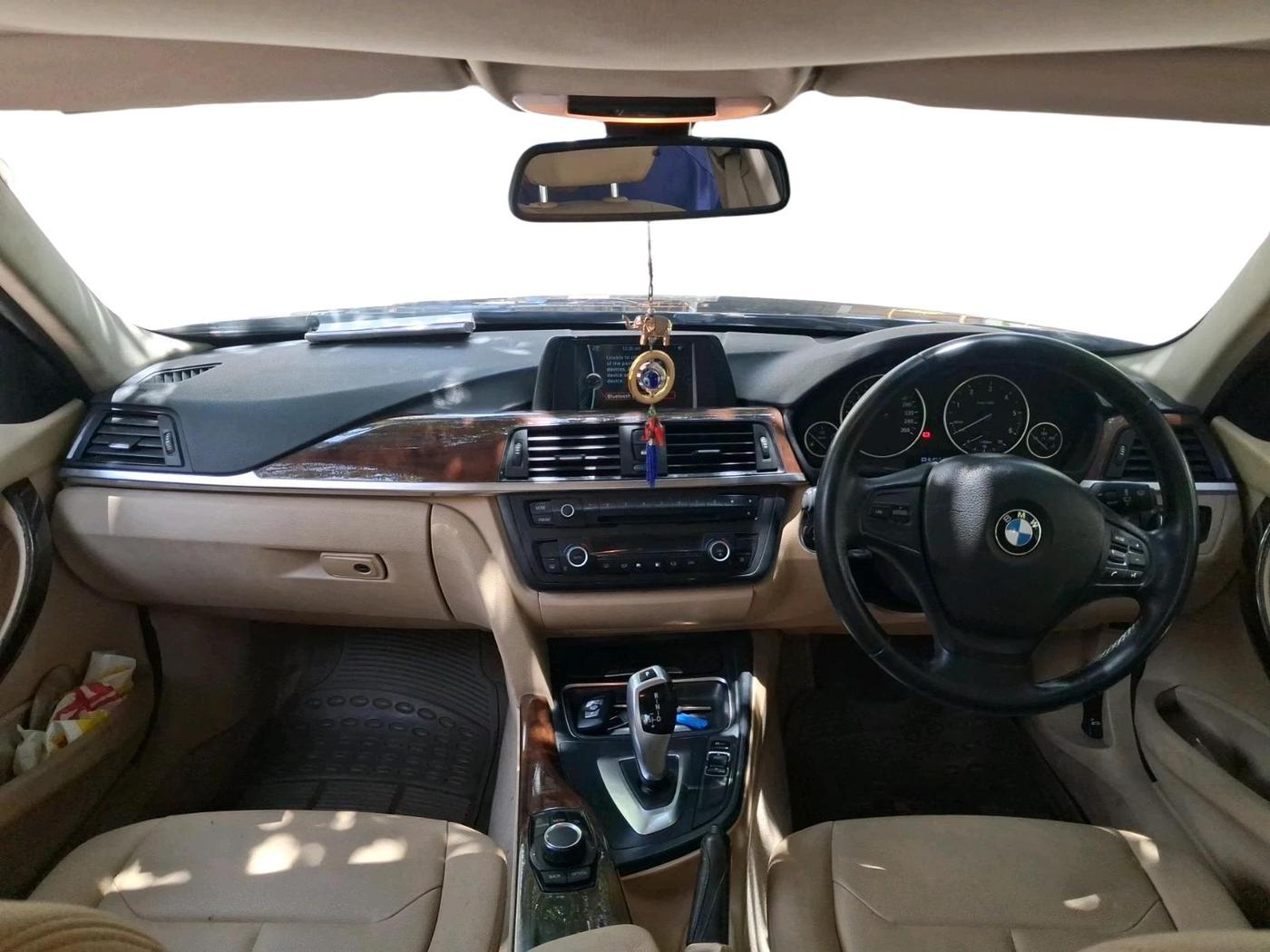 2013 BMW 3 Series 320d, Diesel, Automatic, 73,843 km, interior