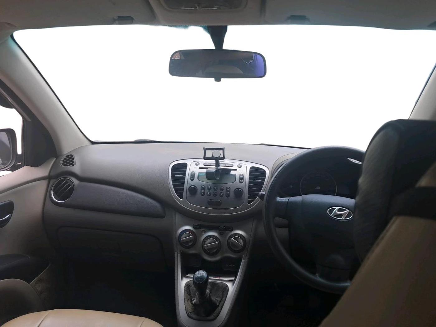 2012 Hyundai i10 SPORTZ 1.2, Petrol, Manual, 72,757 km, interior