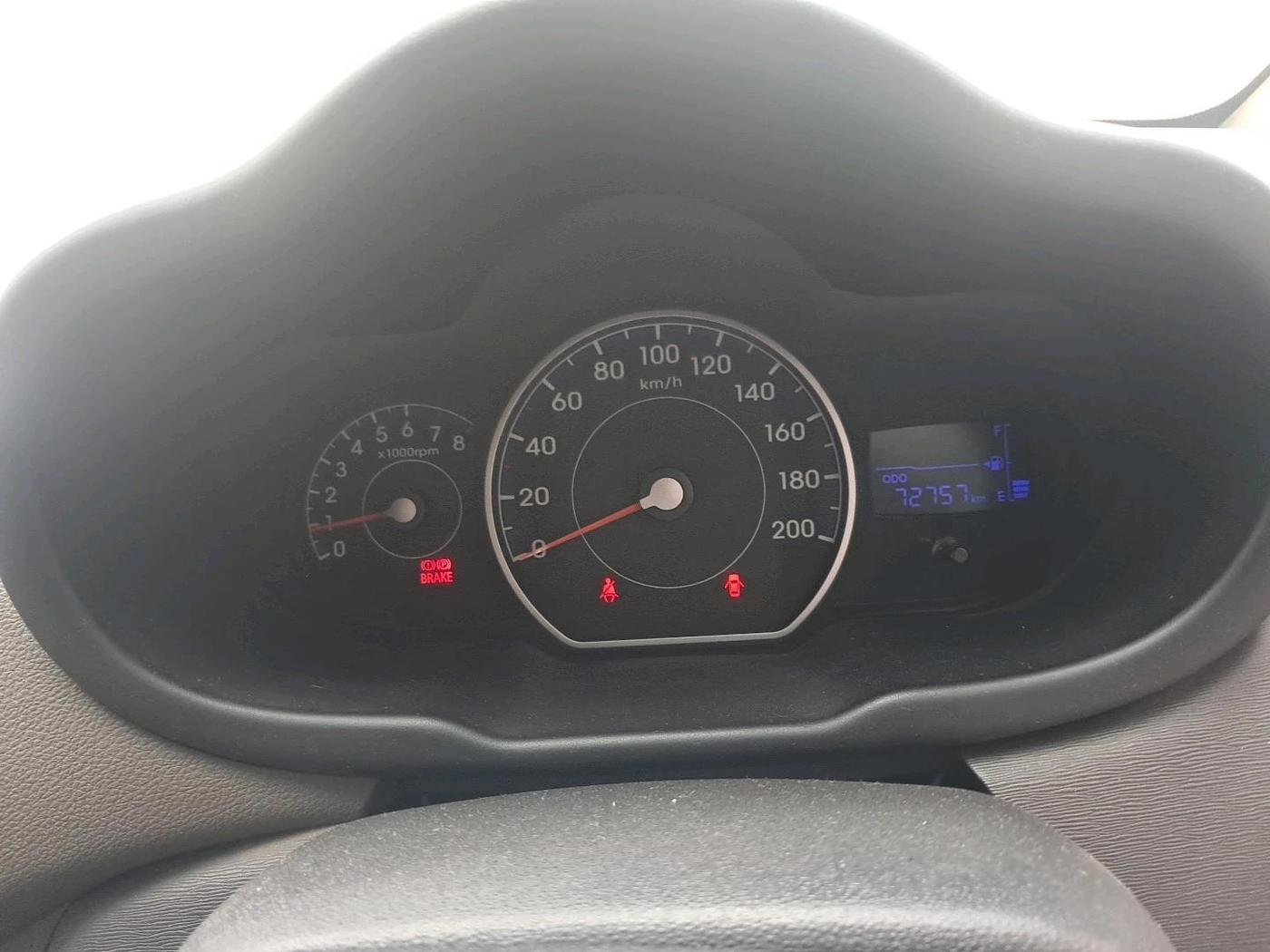 2012 Hyundai i10 SPORTZ 1.2, Petrol, Manual, 72,757 km, interior