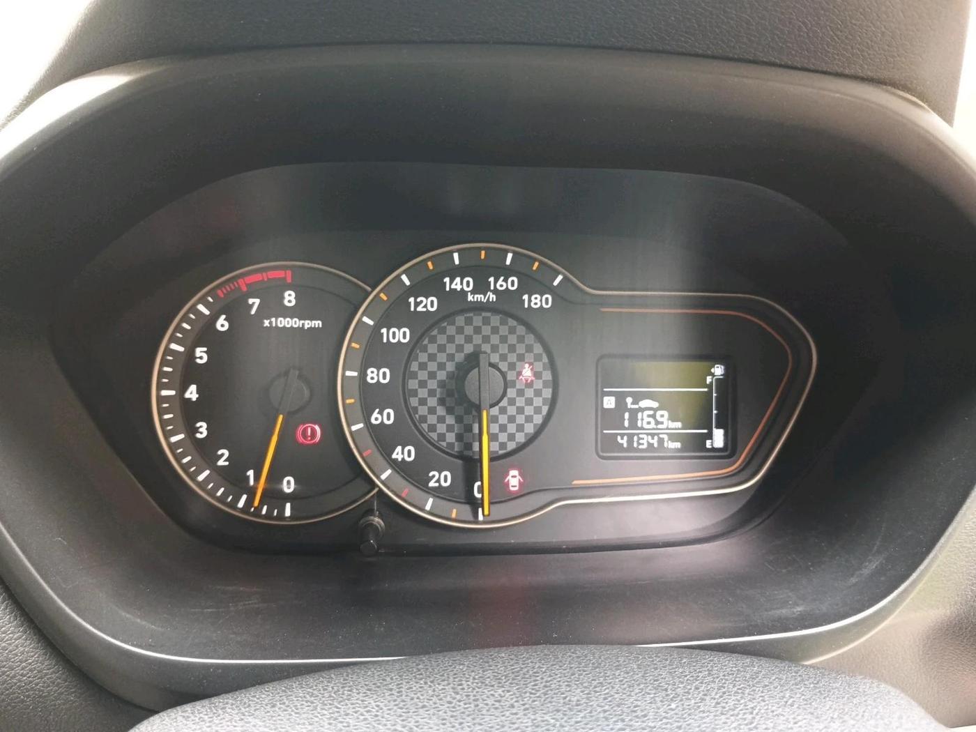 2019 Hyundai NEW SANTRO SPORTZ CNG, CNG, Manual, 41,347 km, interior