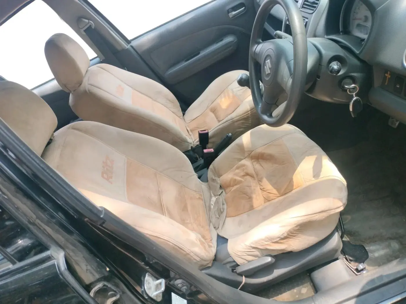 2010 Maruti Ritz VXI, Petrol, Manual, 96,139 km, interior