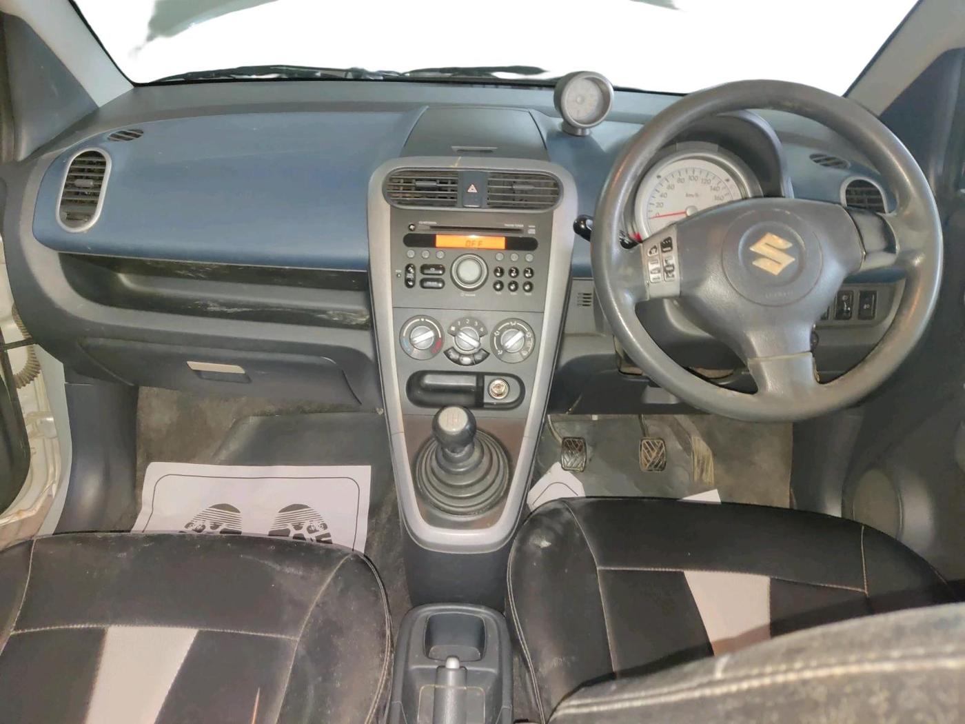 2011 Maruti Ritz ZXI, Petrol, Manual, 1,37,371 km, interior