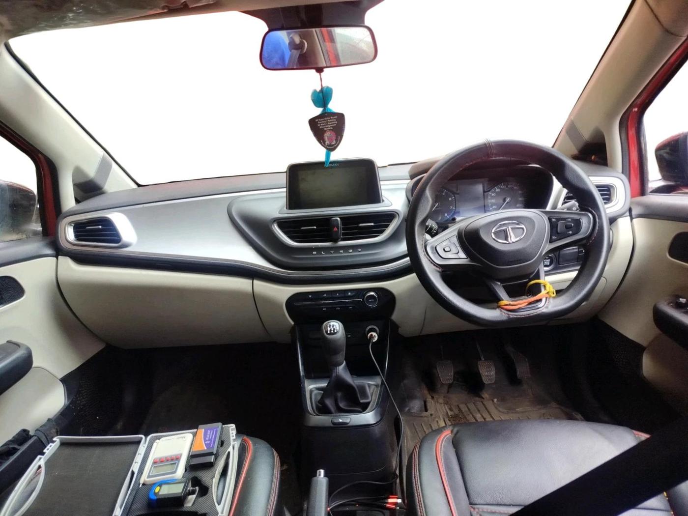 2021 Tata ALTROZ XZ PETROL, Petrol, Manual, 40,248 km, interior