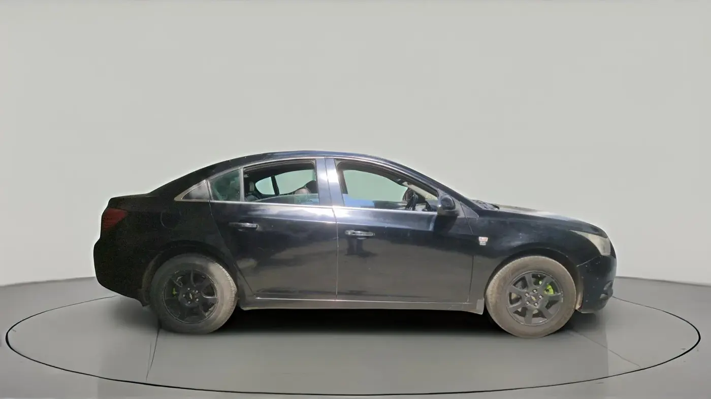 2012 Chevrolet Cruze LTZ, Diesel, Manual, 1,16,509 km, exterior