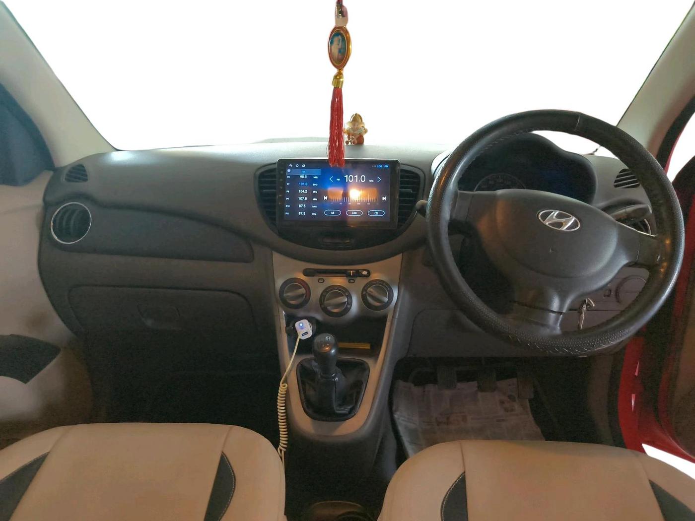 2011 Hyundai i10 MAGNA 1.2, Petrol, Manual, 78,641 km, interior