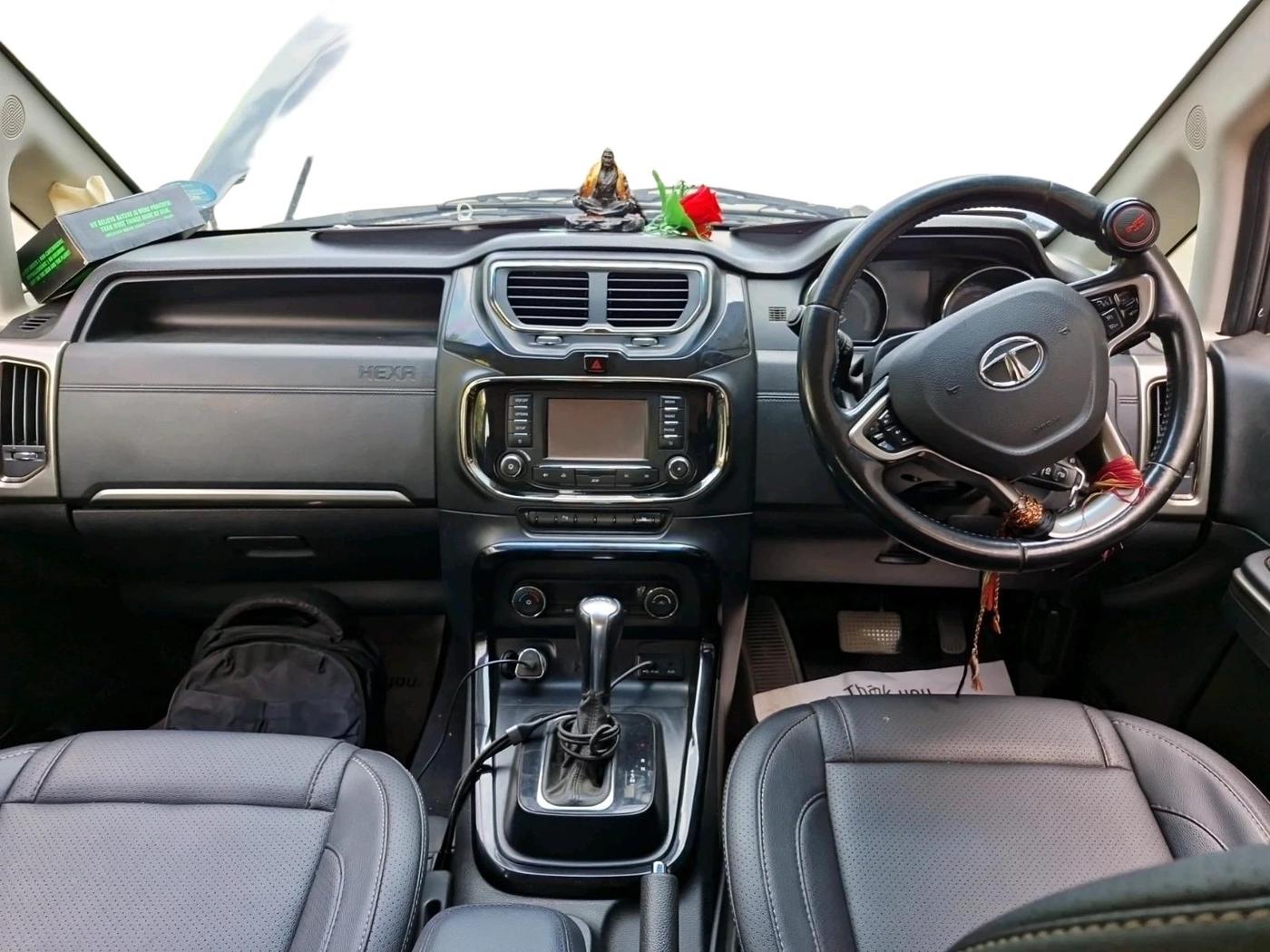2017 Tata Hexa XTA 4X2 7 STR, Diesel, Automatic, 80,235 km, interior