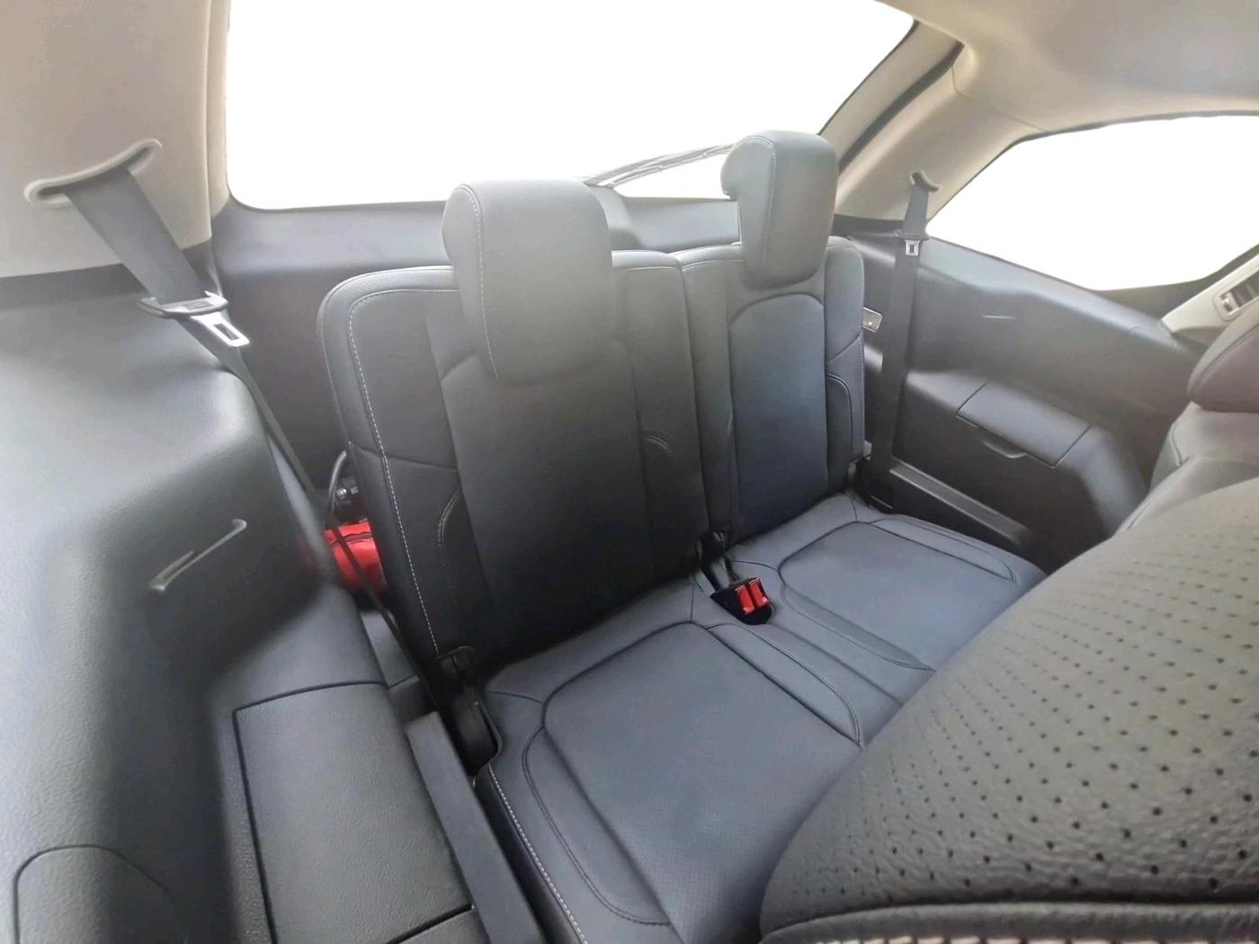 2017 Tata Hexa XTA 4X2 7 STR, Diesel, Automatic, 80,235 km, interior