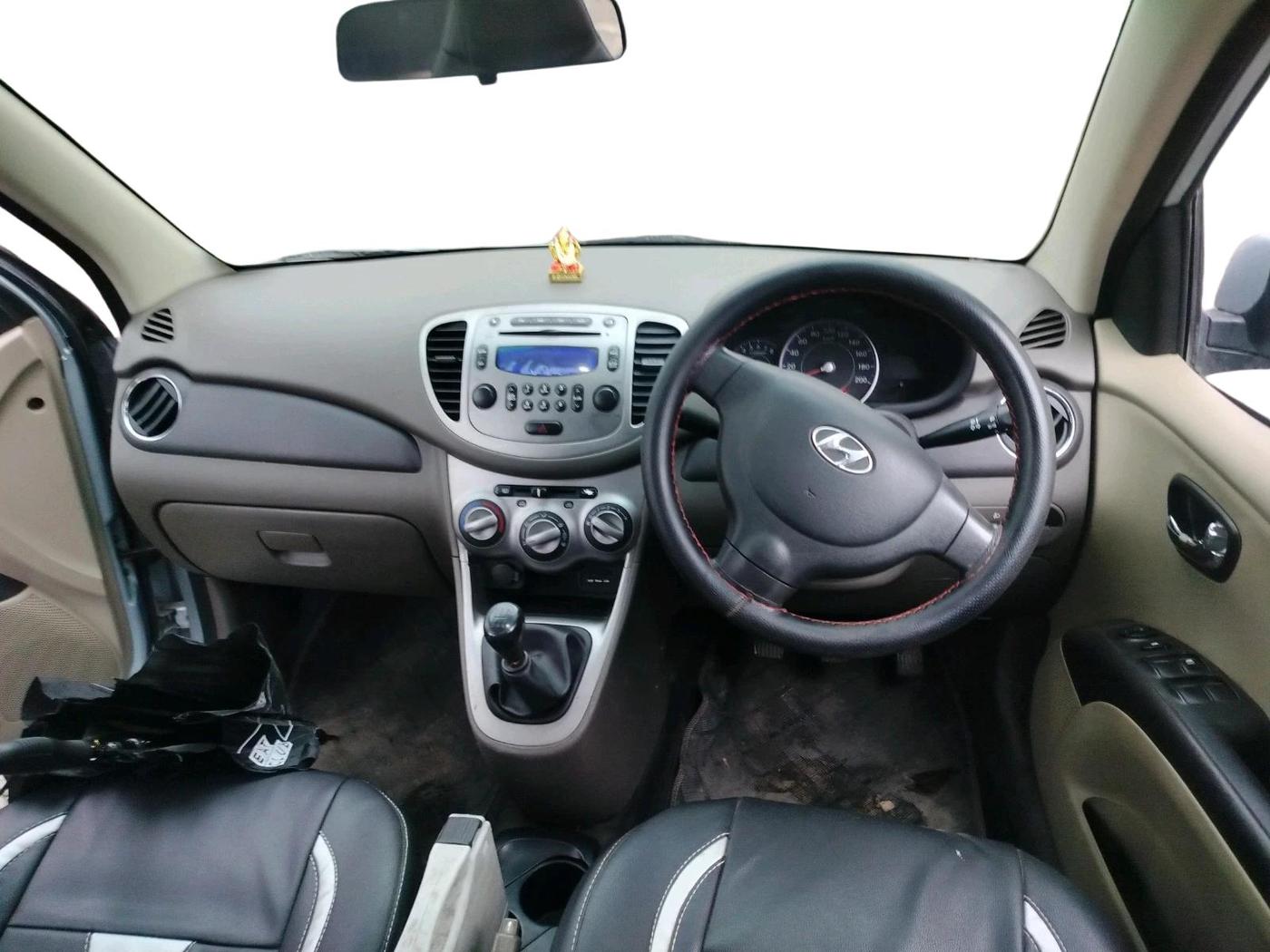 2012 Hyundai i10 SPORTZ 1.2, Petrol, Manual, 43,451 km, interior