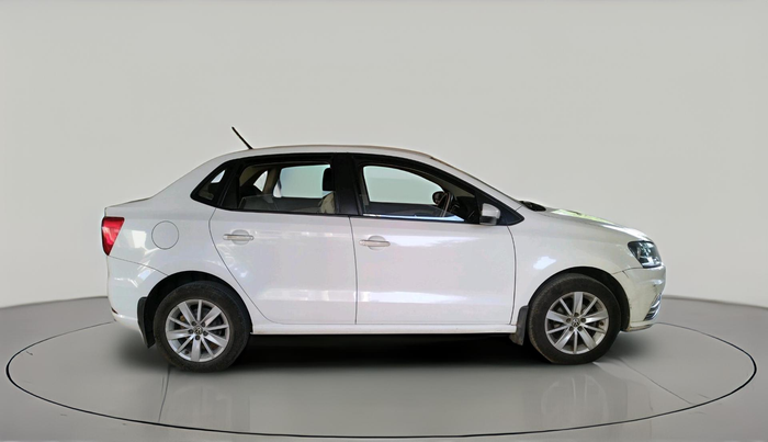 2016 Volkswagen Ameo HIGHLINE1.2L, Petrol, Manual, 87,190 km, exterior