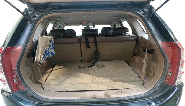 2014 Mahindra XUV500 W8, Diesel, Manual, 1,10,070 km, exterior