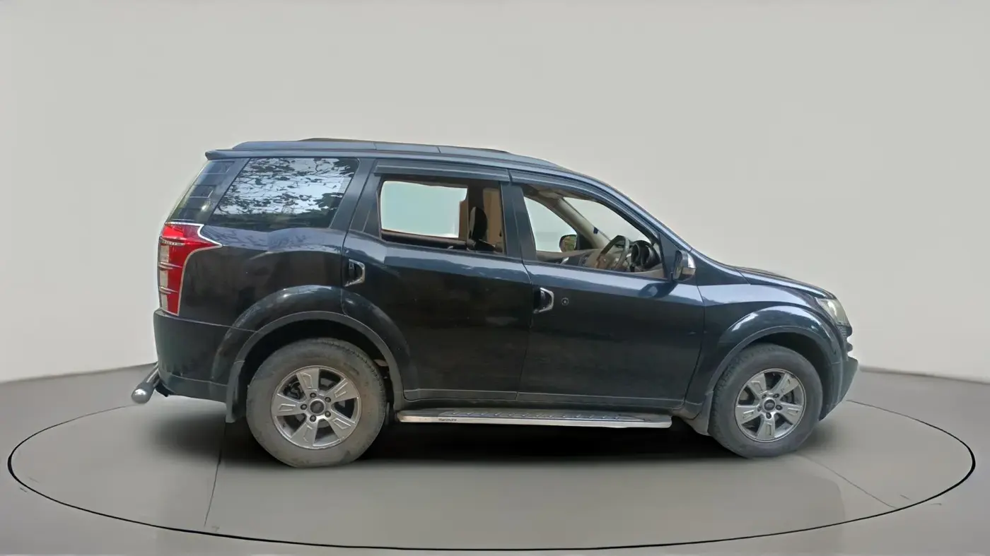 2014 Mahindra XUV500 W8, Diesel, Manual, 1,10,070 km, exterior