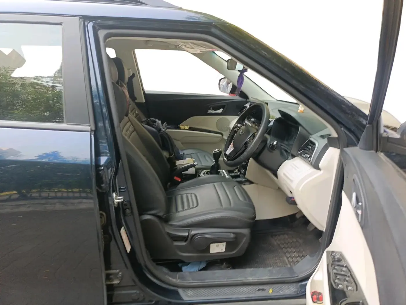 2024 Mahindra XUV 3XO AX5 1.5 Turbo Diesel, Diesel, Manual, 11,824 km, interior