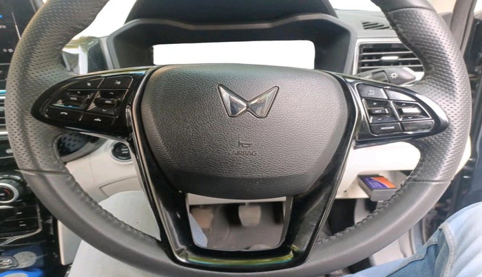 2024 Mahindra XUV 3XO AX5 1.5 Turbo Diesel, Diesel, Manual, 11,824 km, interior