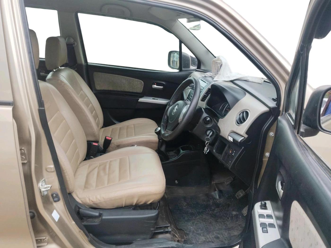 2014 Maruti Wagon R 1.0 VXI, Petrol, Manual, 32,890 km, interior